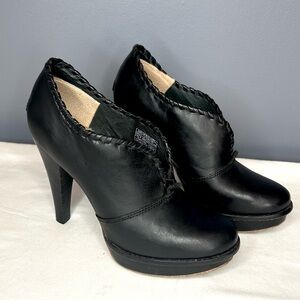 UGG Boots Heels Women's 7.5 / 38.5 Black Leather Jamison Platform Ankle Booties